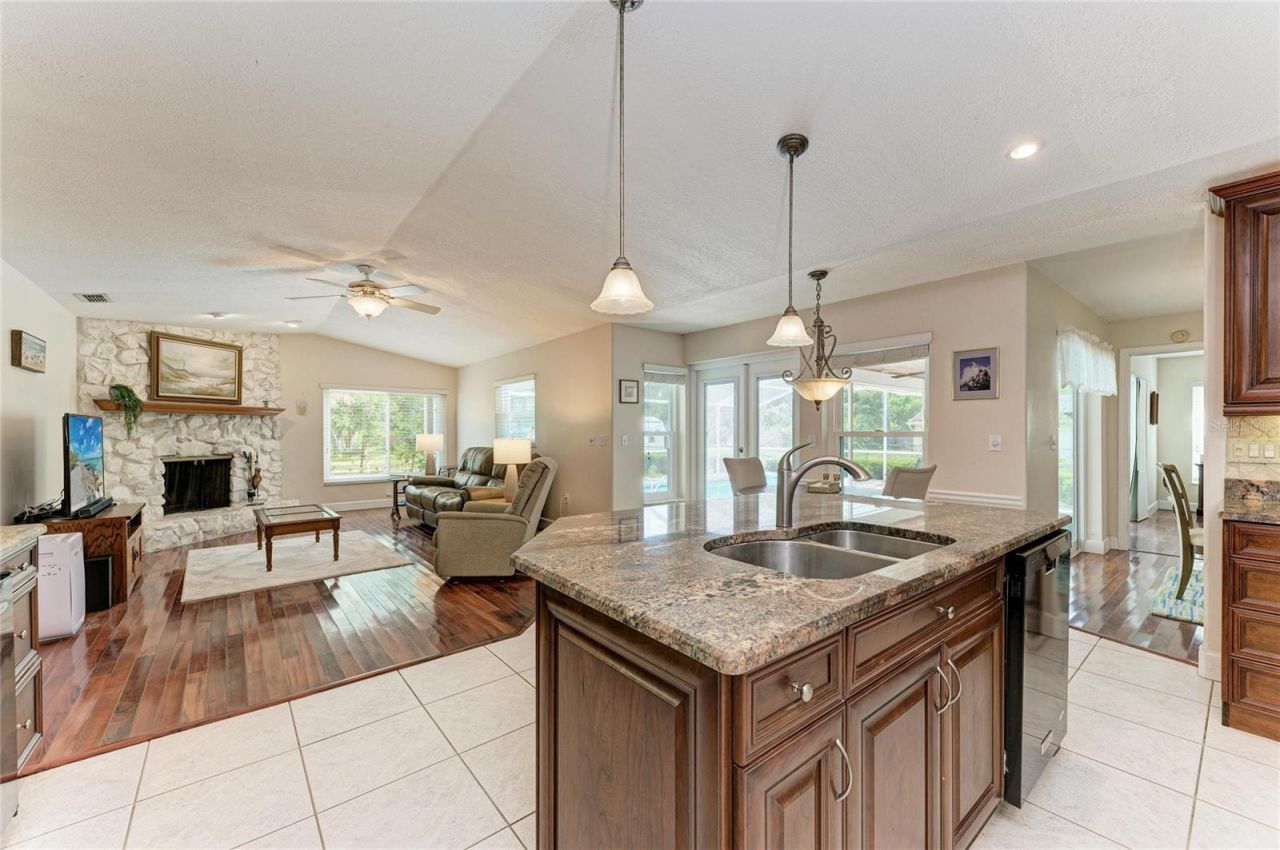 6109 26th Avenue E, Bradenton, FL 34208 Photo