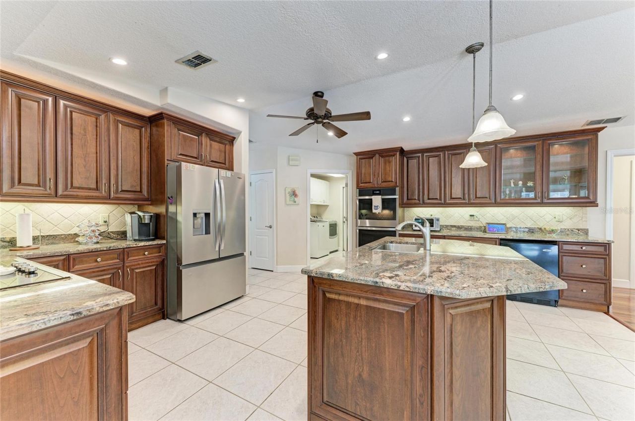 6109 26th Avenue E, Bradenton, FL 34208 Photo