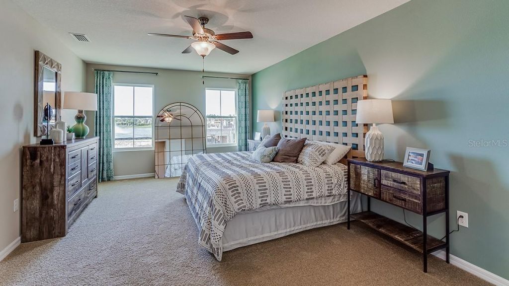 5810 Silver Moonlight Drive, Palmetto, FL 34221 Photo