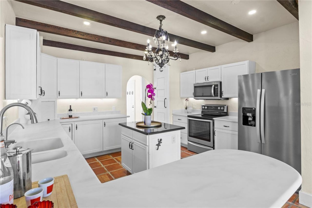 7810 Senrab Drive, Bradenton, FL 34209 Photo