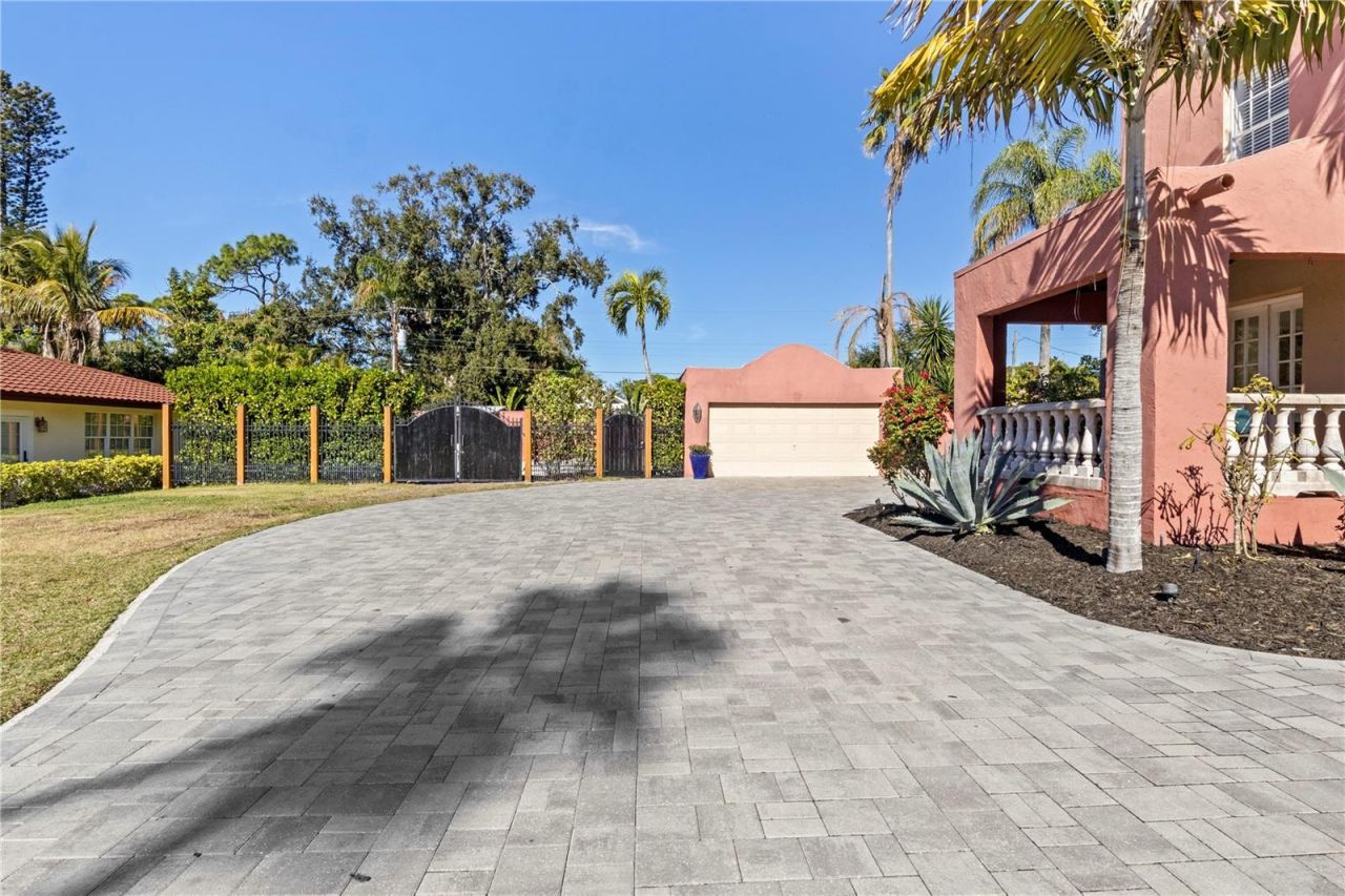 7810 Senrab Drive, Bradenton, FL 34209 Photo