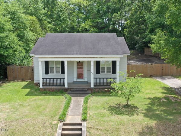527 W New York Avenue, McComb, MS 39648