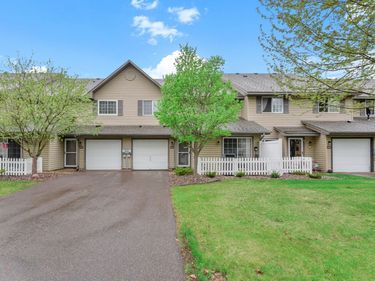 2565 Lockwood Drive, Unit 108, Mendota Heights, MN 55120