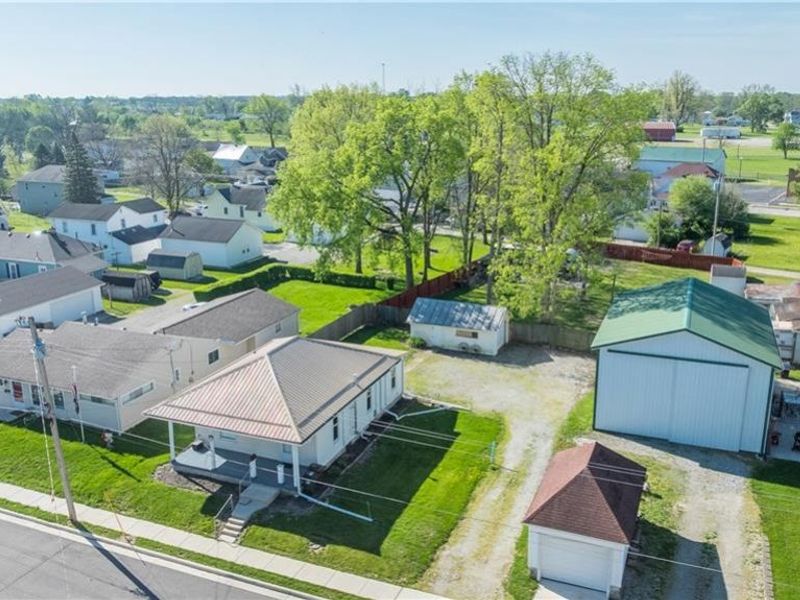 313 E Oakwood Street, Bradford, OH 45308 Photo 5