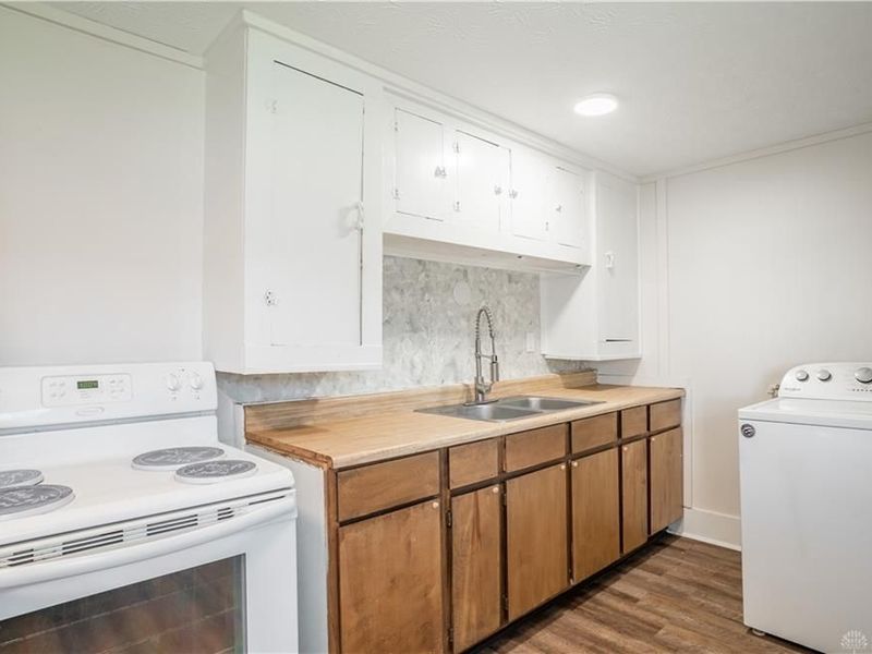 313 E Oakwood Street, Bradford, OH 45308 Photo 8