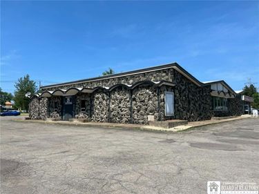 296 Lake Shore Drive W, Dunkirk, NY 14048