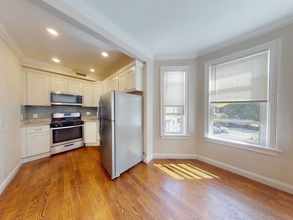 19 Perrin, Unit 2, Boston, MA 02119