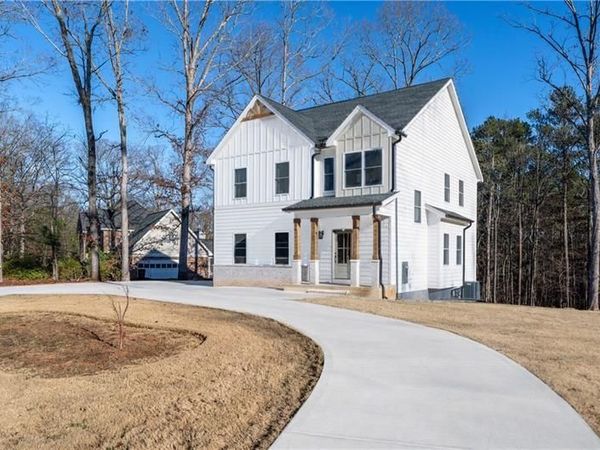 3630 Millers Pond Way , Snellville, GA 30039
