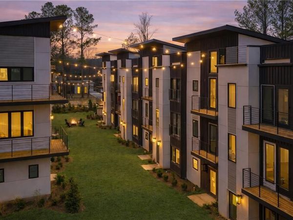 1198 Penny Lane, Atlanta, GA 30329