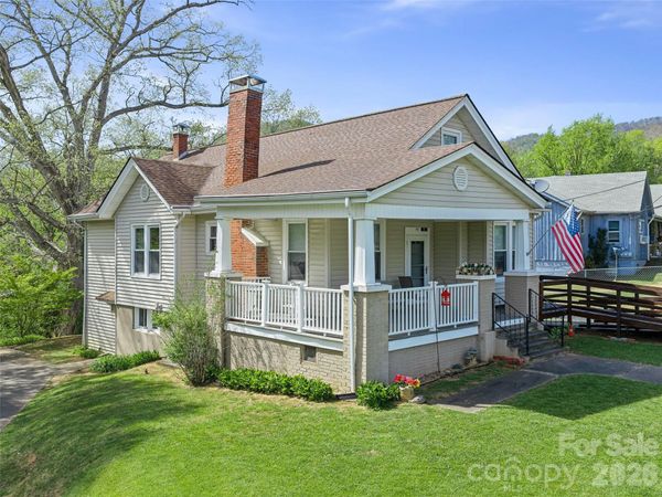 45 Summit Street , Burnsville, NC 28714