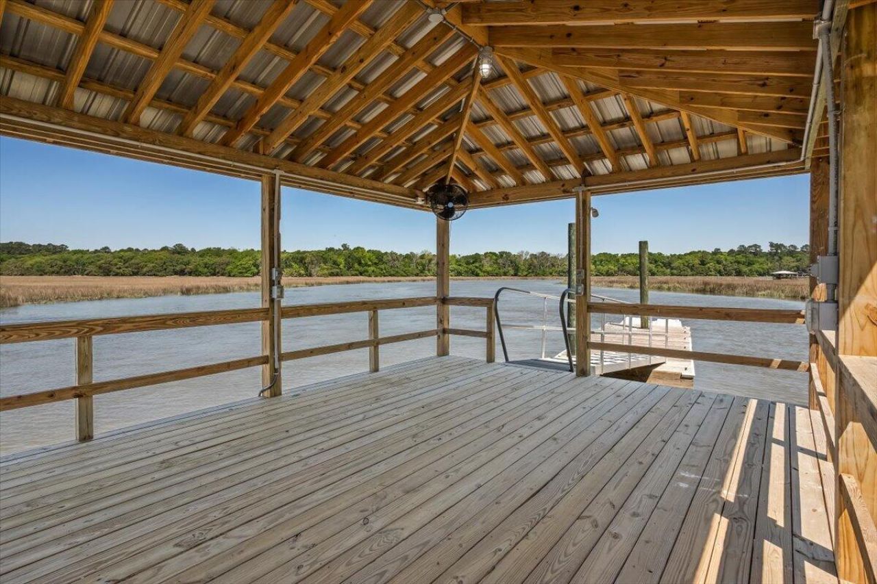 8958 Sandy Creek Road Photo 22