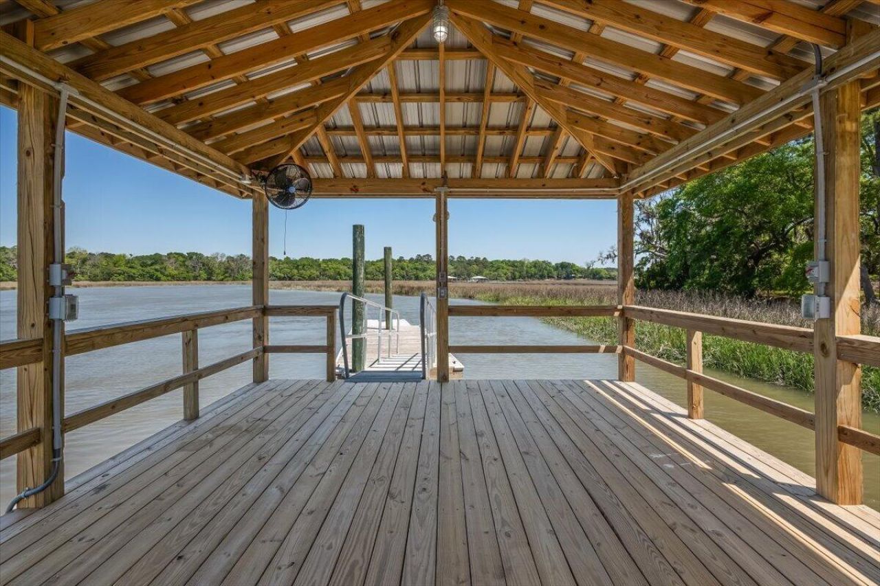8958 Sandy Creek Road Photo 23