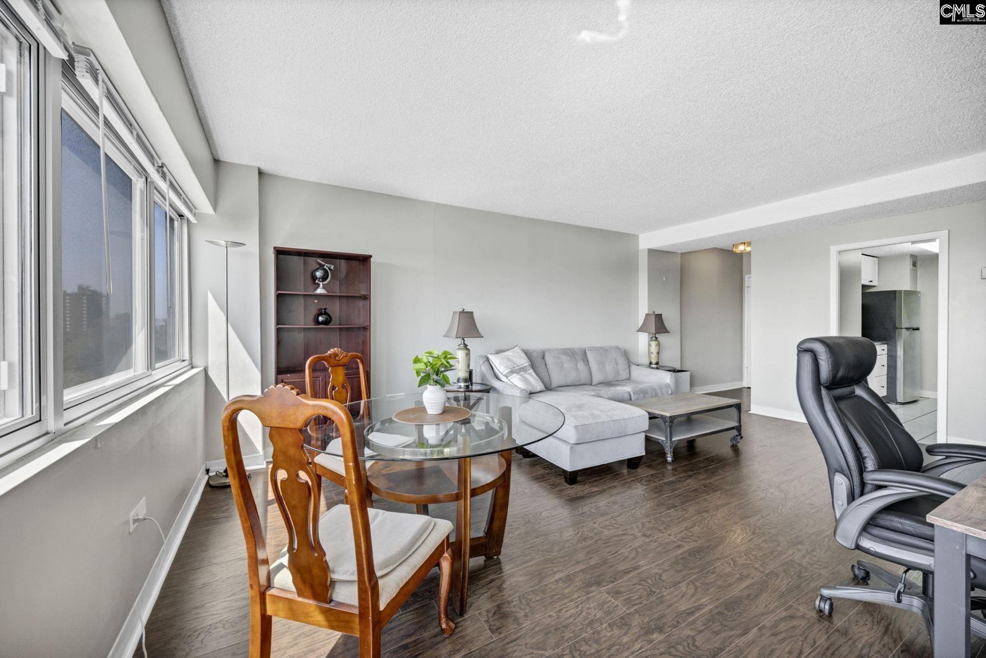 1520 Senate Street  Photo 13