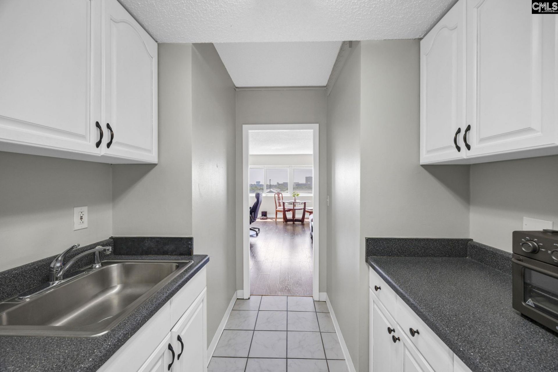 1520 Senate Street  Photo 16