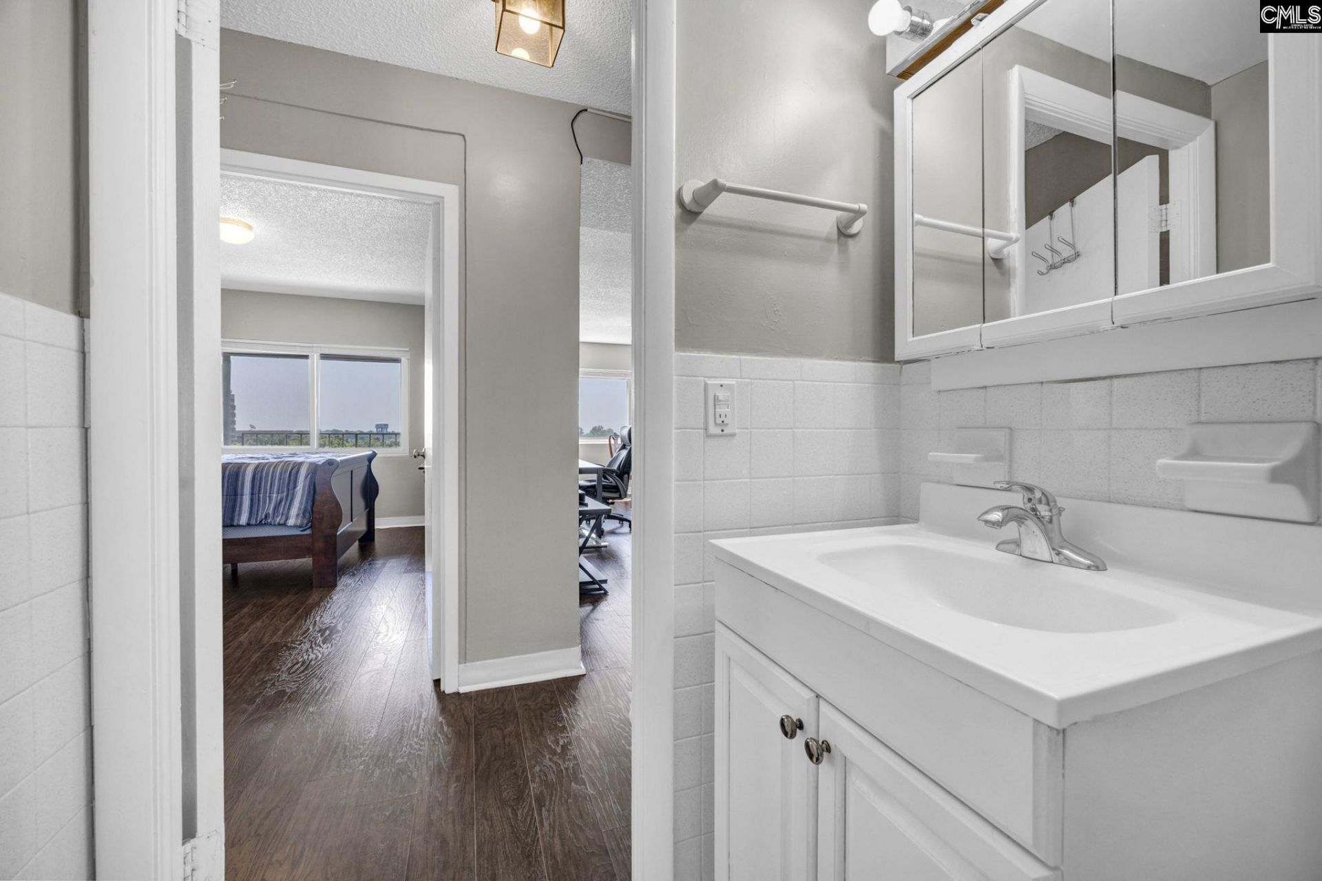 1520 Senate Street  Photo 22