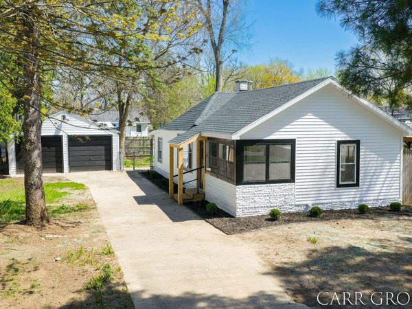 3230 Highgate Avenue SW, Wyoming, MI 49509