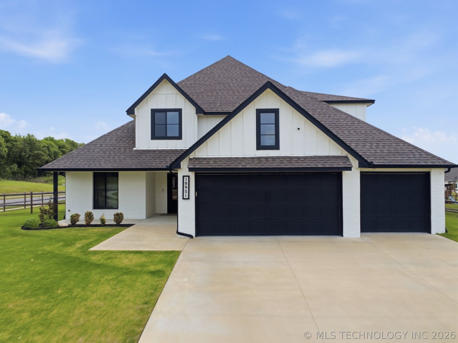 18951 E Orchard Circle, Catoosa, OK 74015 Main Photo