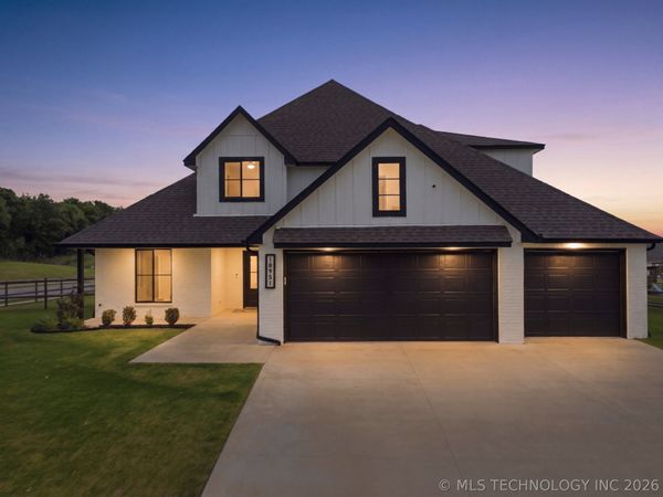 18951 E Orchard Circle , Catoosa, OK 74015