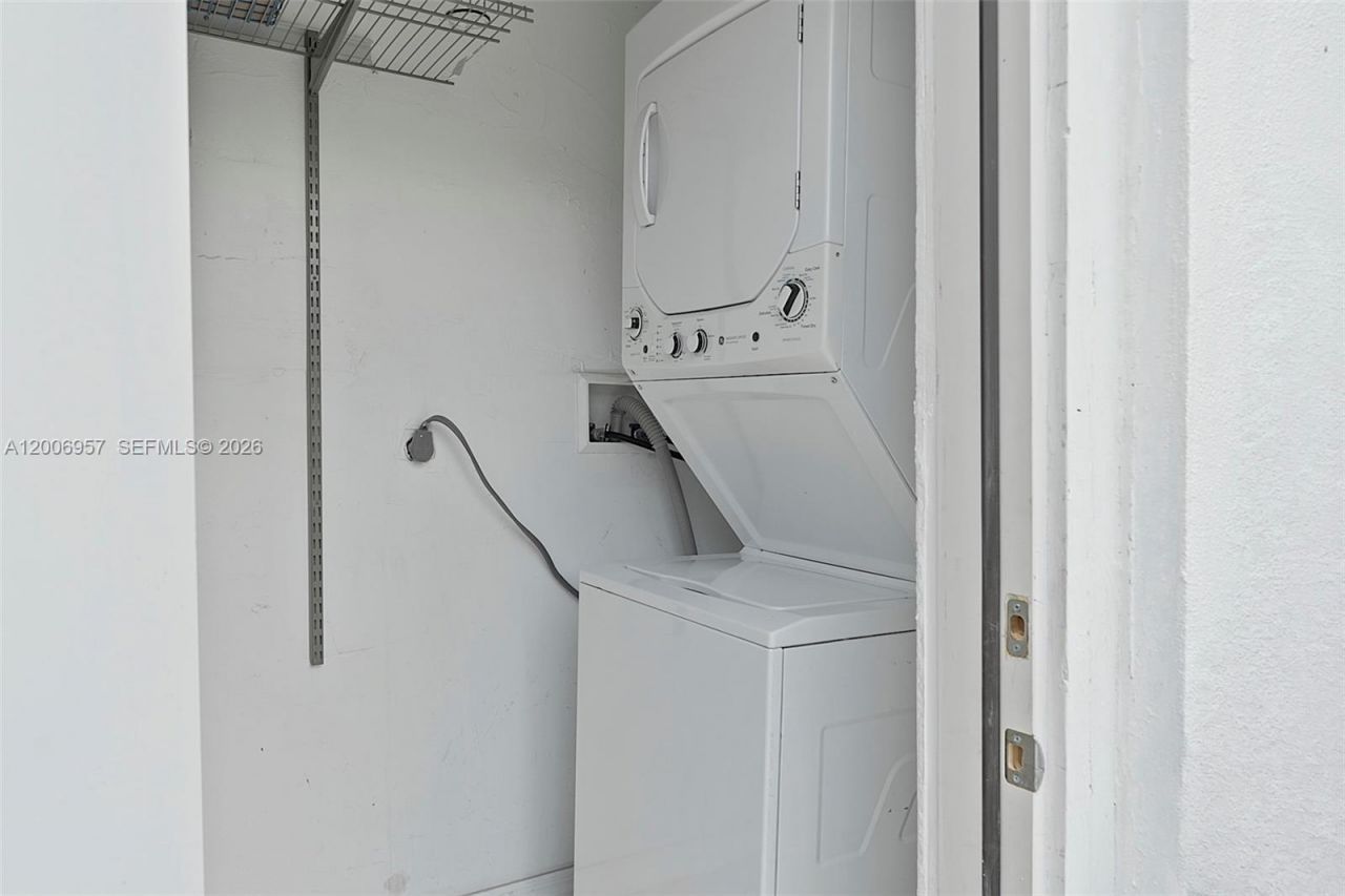 5270 NW 2nd St , Miami, FL 33126 Photo