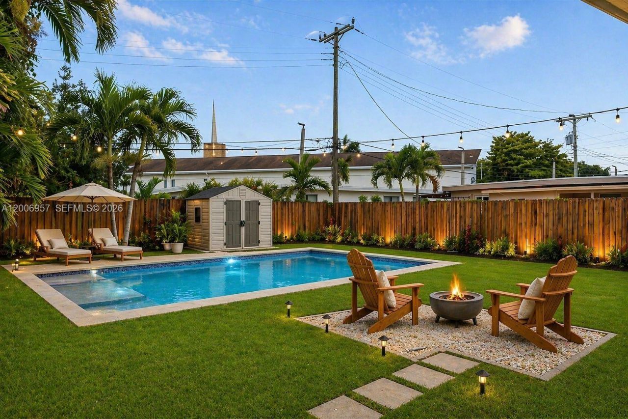 5270 NW 2nd St , Miami, FL 33126 Photo