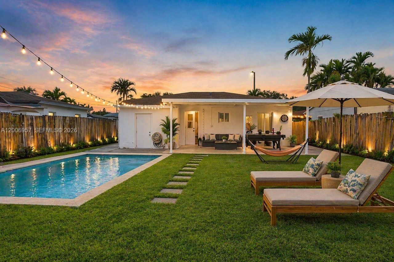 5270 NW 2nd St , Miami, FL 33126 Photo