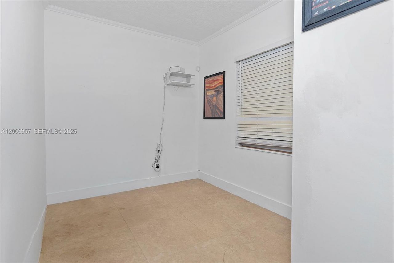 5270 NW 2nd St , Miami, FL 33126 Photo