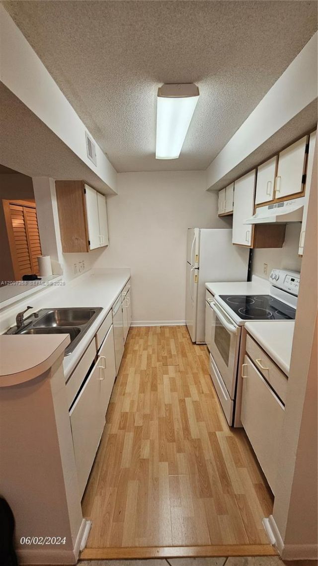 815 W Boynton Beach Blvd, Unit 14-102, Boynton Beach, FL 33426 Photo
