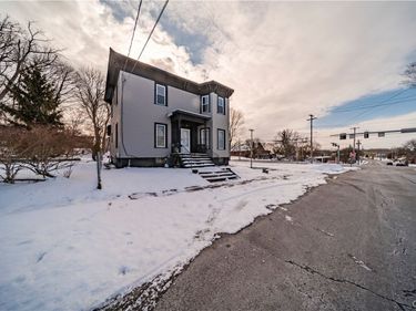 40 Culvert Street, Unit 1, Phoenix, NY 13135