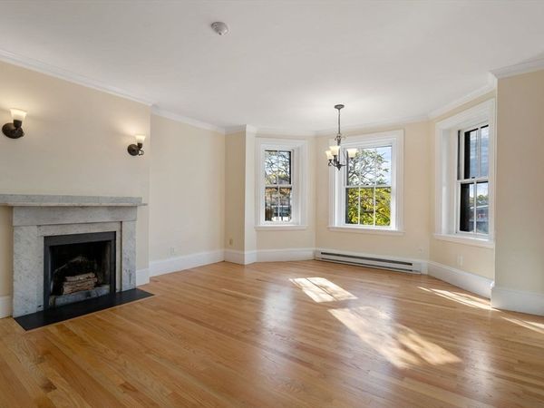 25 Hancock St, Unit 5, Boston, MA 02114
