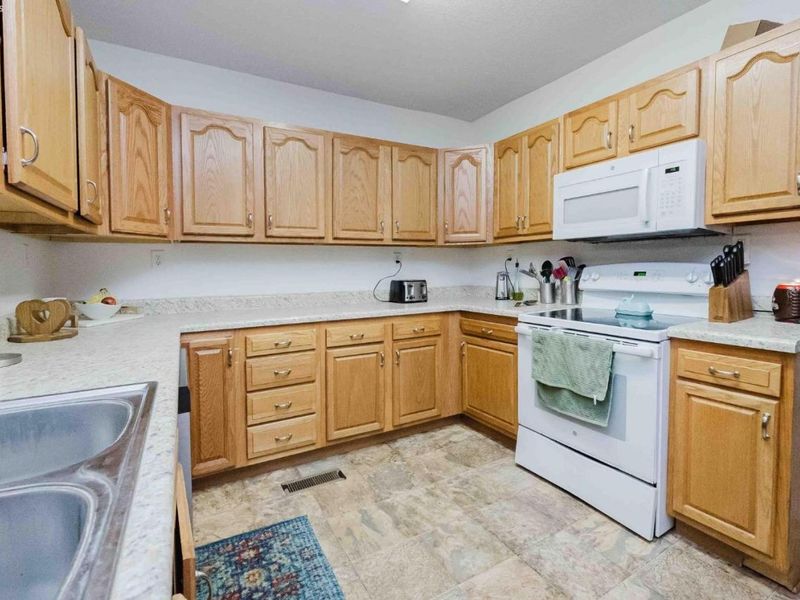 136 Lincoln Street, Lindsey, OH 43442 Photo 9