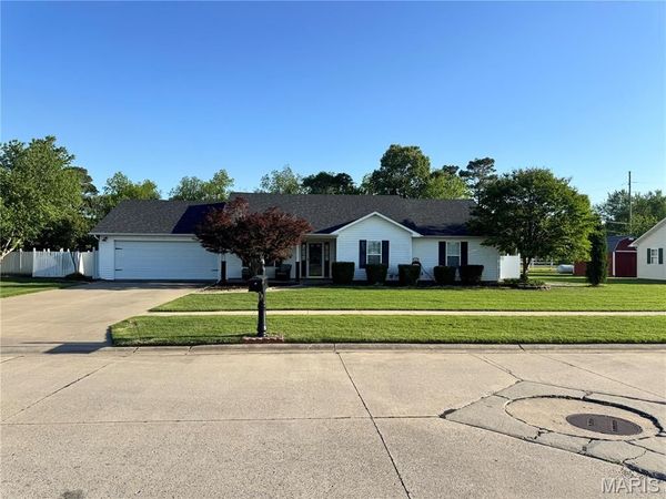 1009 Saint Francis Lane , New Madrid, MO 63869