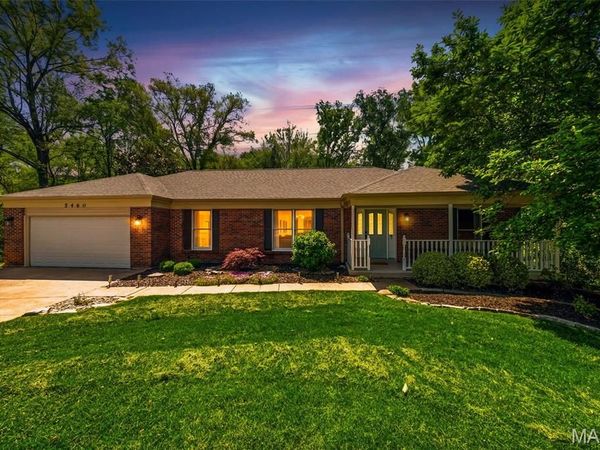 5460 Casa Royale Drive, St Louis, MO 63129