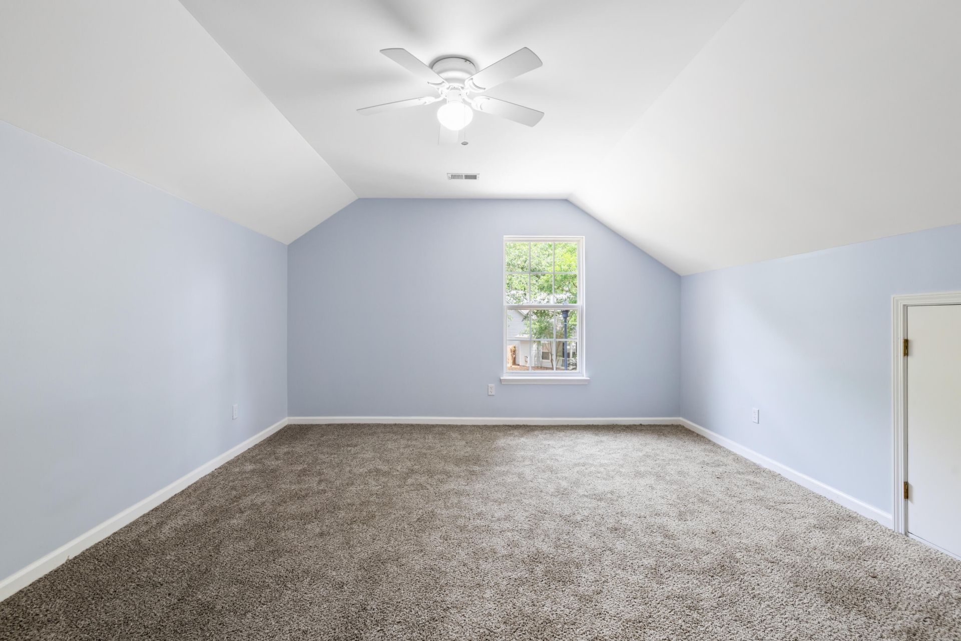 5304 Deep Blue Lane Photo 38