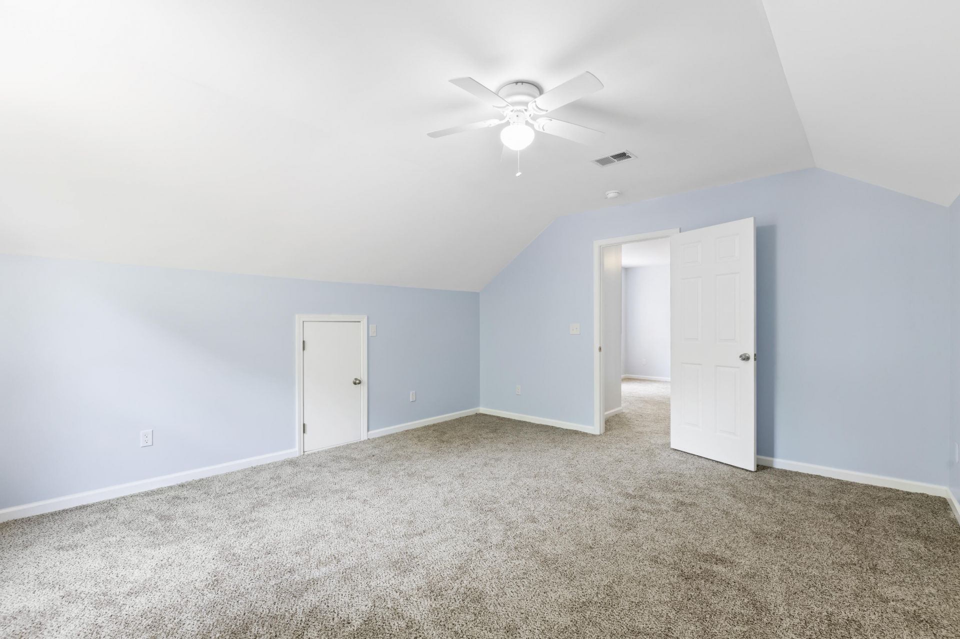 5304 Deep Blue Lane Photo 39