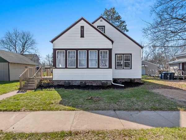 215 S UNION STREET, Shawano, WI 54166