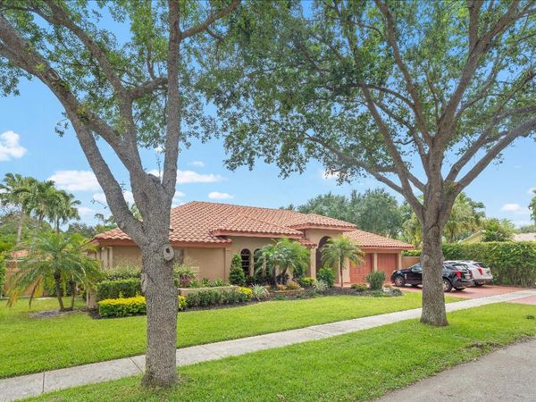 2900 NW 25th Way, Boca Raton, FL 33434
