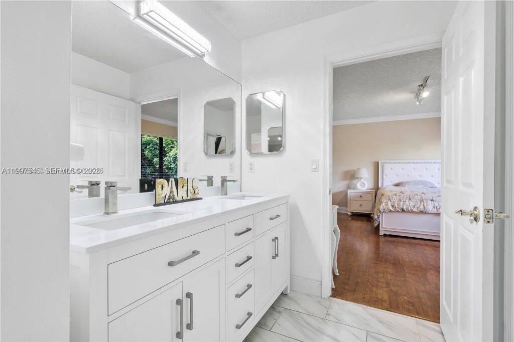 2900 NW 25th Way, Boca Raton, FL 33434 Photo