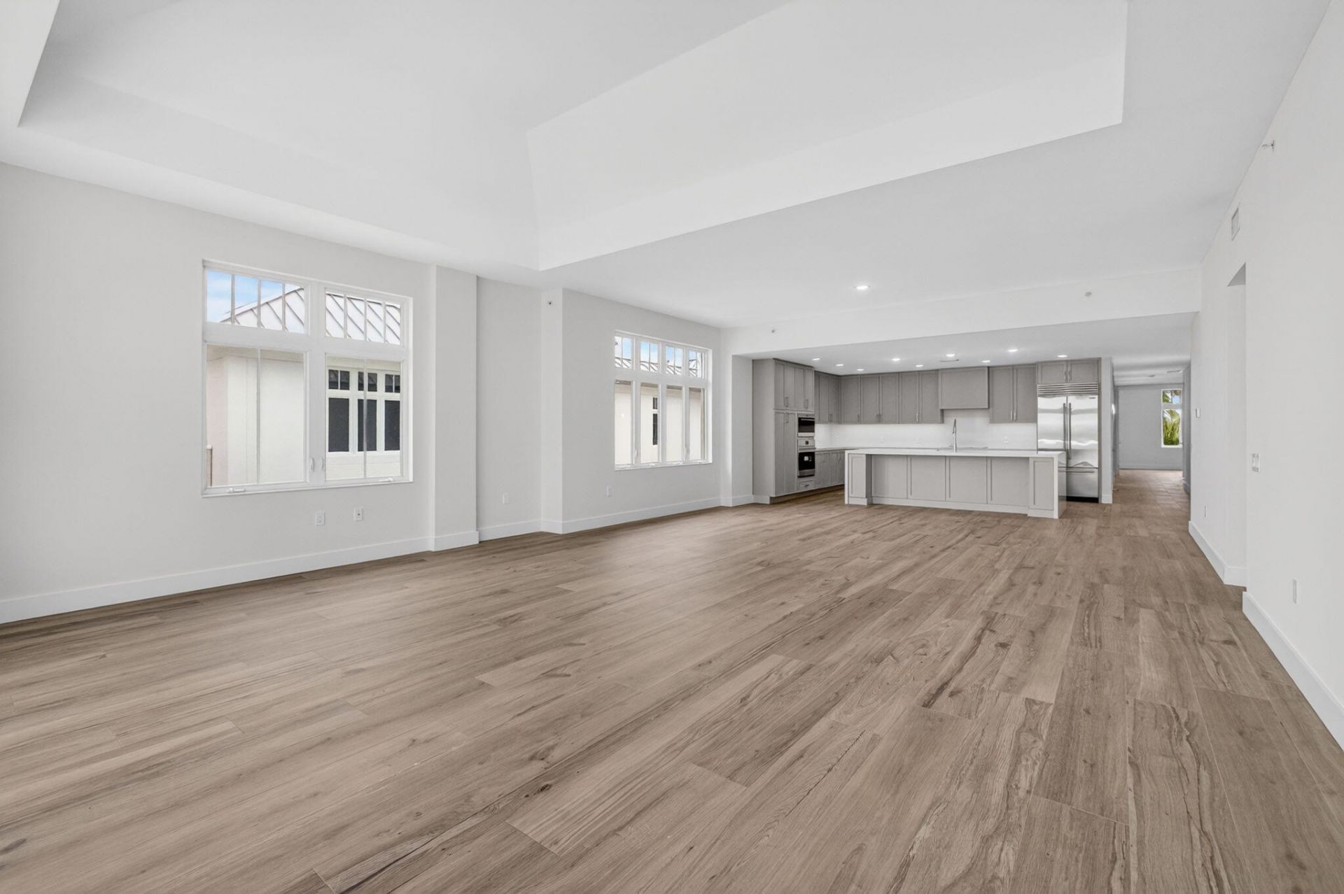 176 Lake Drive, Unit 1-302, Palm Beach Shores, FL 33404 Photo