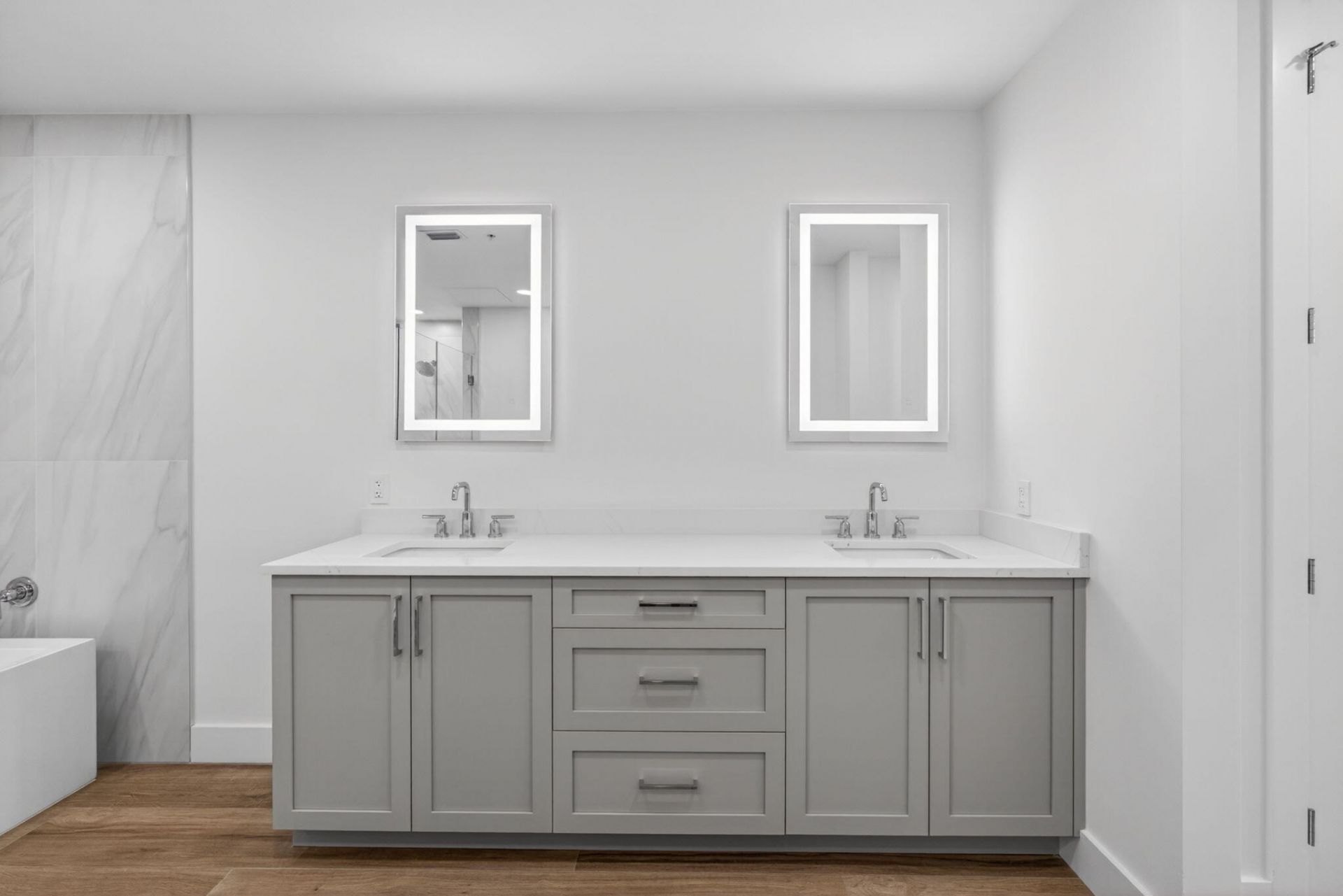 176 Lake Drive, Unit 1-302, Palm Beach Shores, FL 33404 Photo