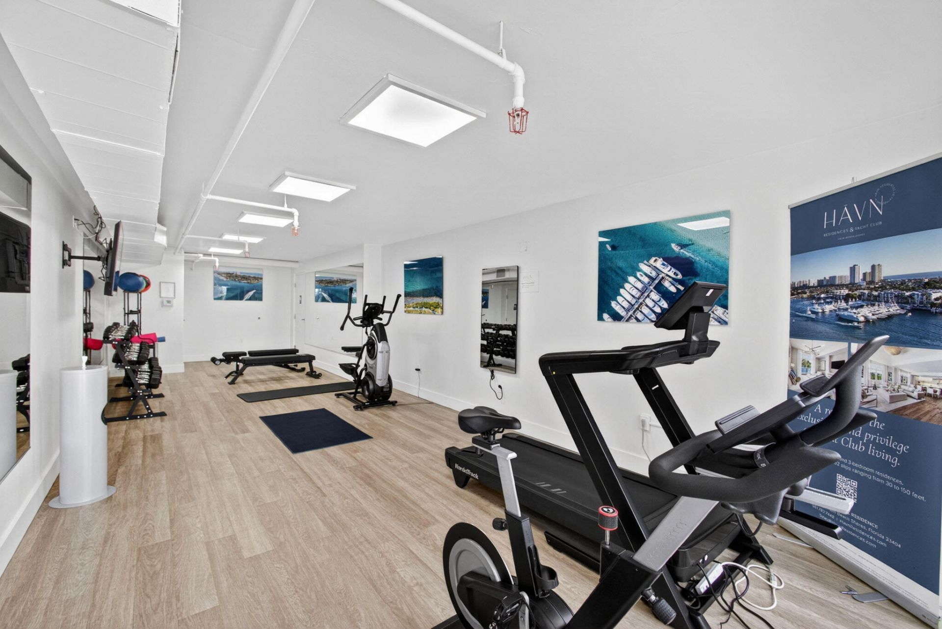 176 Lake Drive, Unit 1-302, Palm Beach Shores, FL 33404 Photo