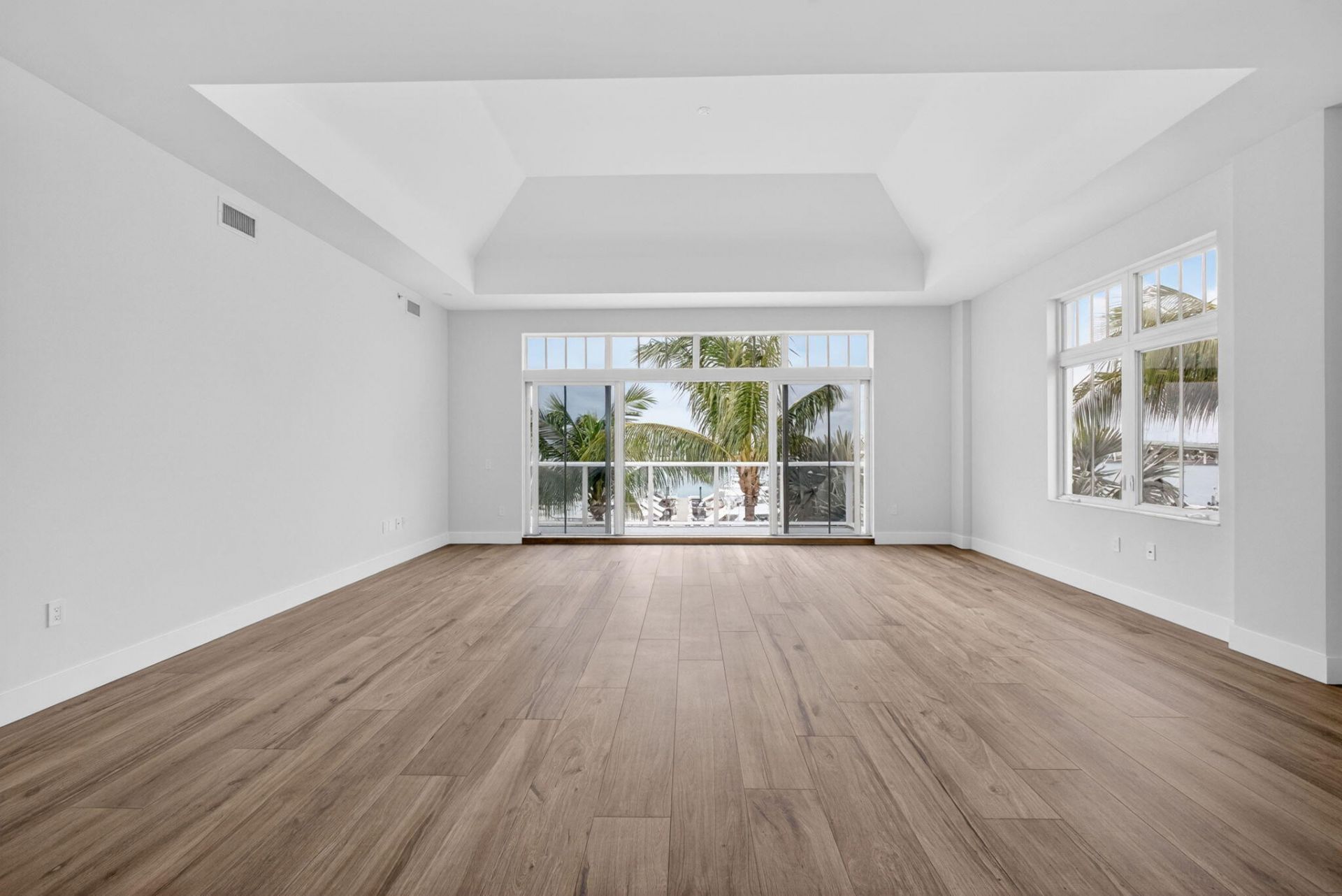 176 Lake Drive, Unit 1-302, Palm Beach Shores, FL 33404 Photo