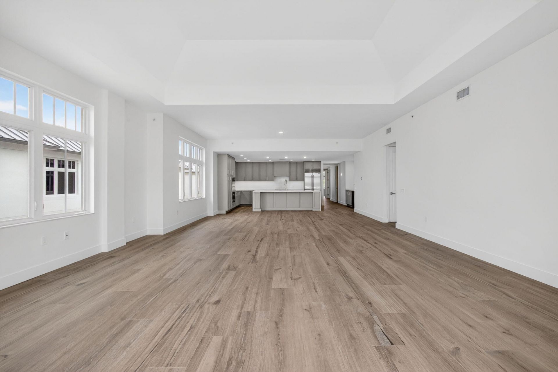 176 Lake Drive, Unit 1-302, Palm Beach Shores, FL 33404 Photo