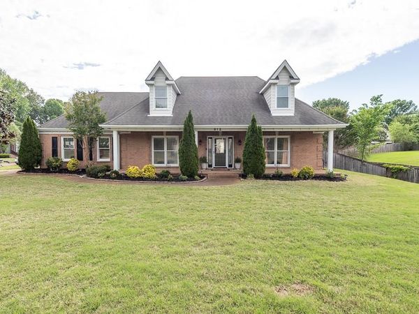 812 PLANTERS RIDGE DR, Collierville, TN 38017