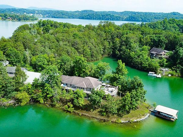 1949 Redbud Vw Road, Sevierville, TN 37876