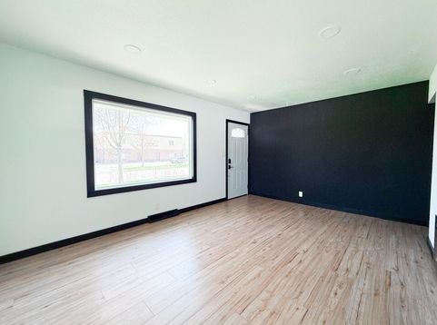 Main Photo