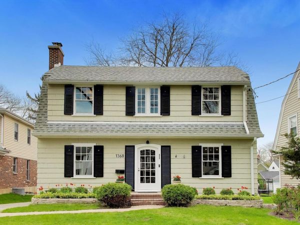 1368 Scott Avenue , Winnetka, IL 60093