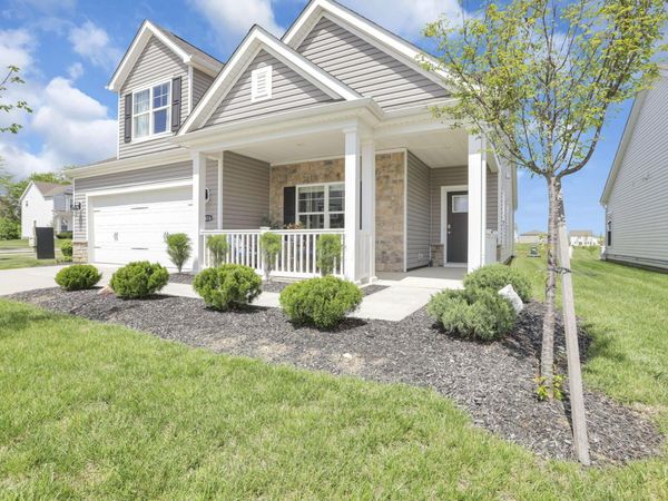 1414 Hemetite Drive , Grove City, OH 43123