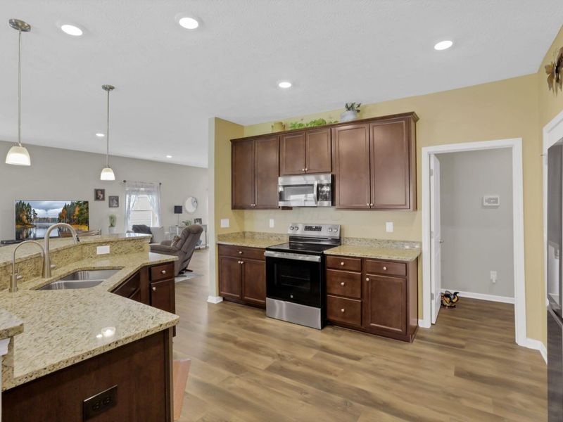 1414 Hemetite Drive , Grove City, OH 43123 Photo 12