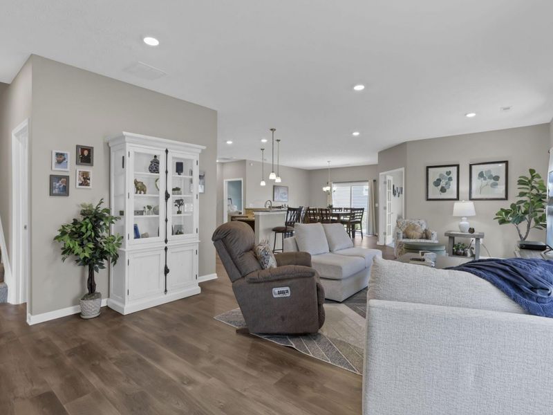 1414 Hemetite Drive , Grove City, OH 43123 Photo 3