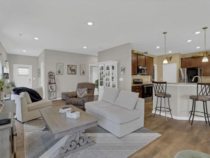 1414 Hemetite Drive , Grove City, OH 43123 Photo 6